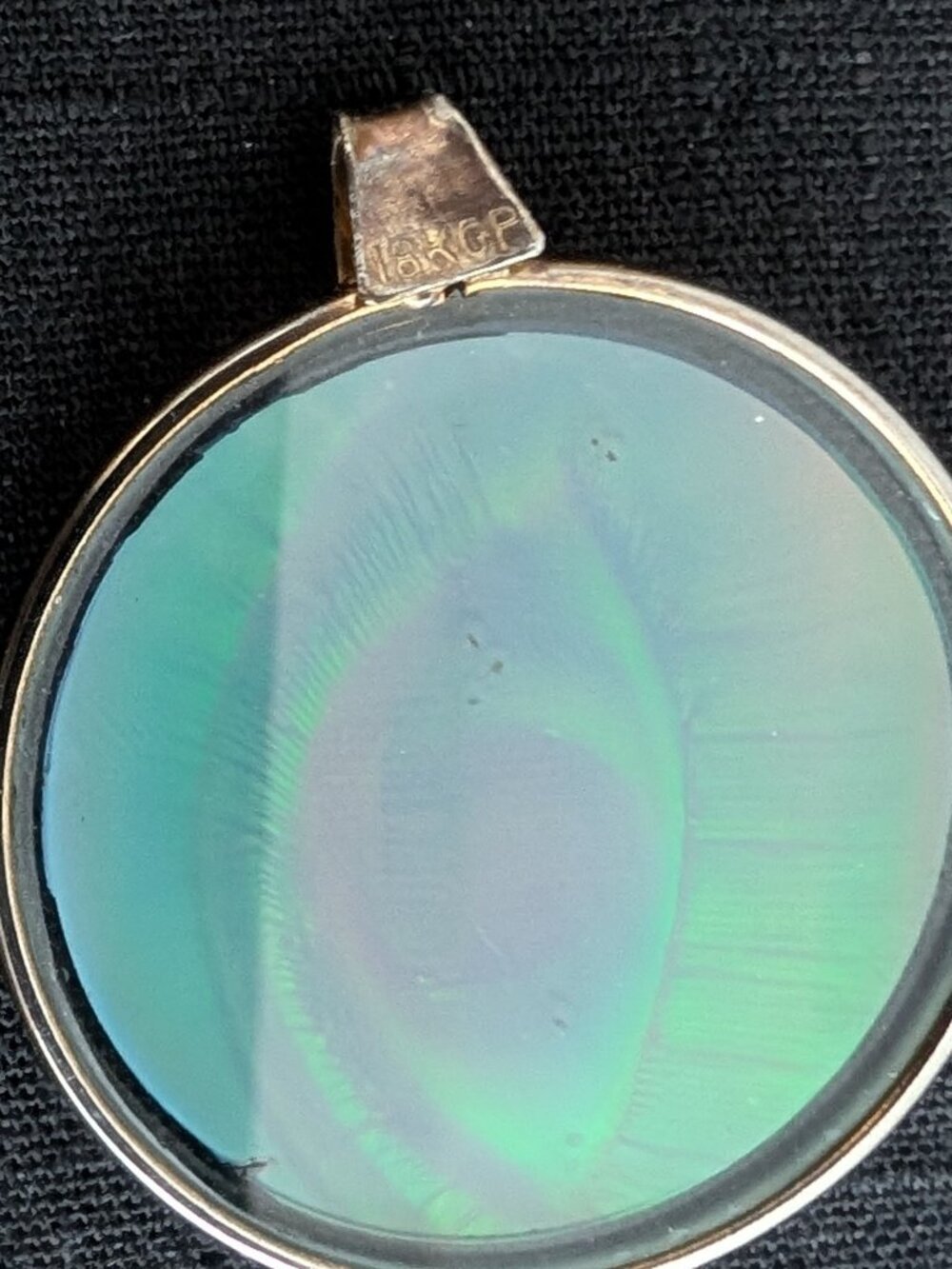 VINTAGE  3D EYE HOLOGRAM 18K GP for Necklace or key chain - Picture 3 of 7
